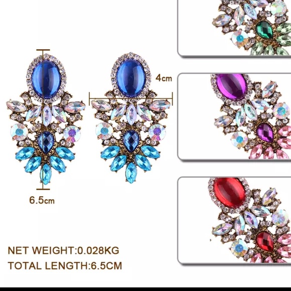 Stunning White Royalty Jewels Crystal Drop Earring - Picture 4 of 4